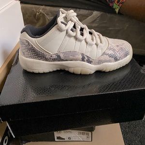 Jordan 11s